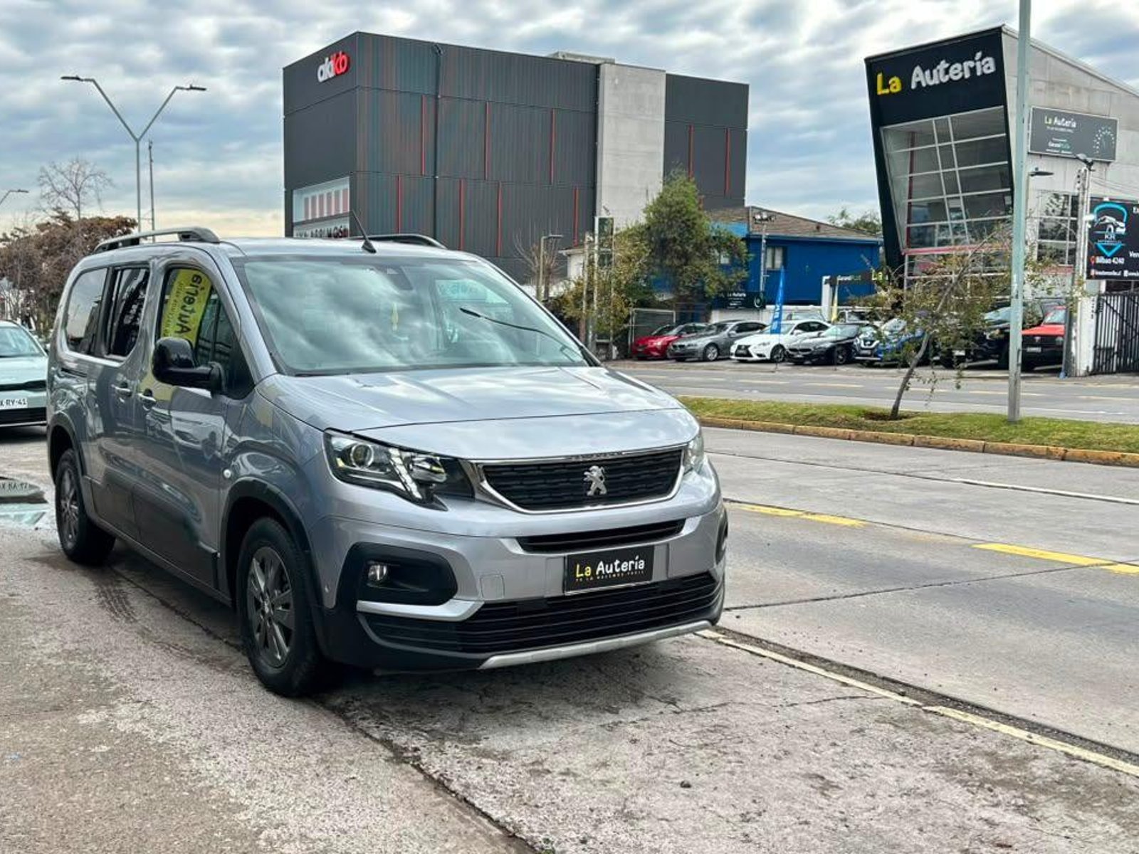 Peugeot Rifter 2022 - Foto 2 de 20
