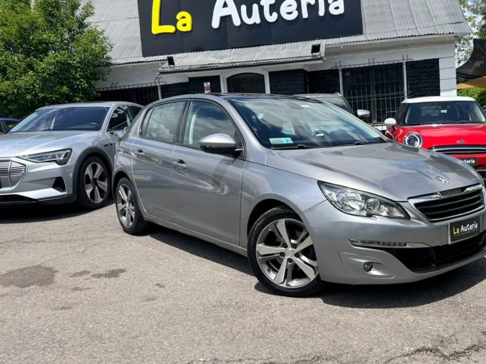 Peugeot 308 2017 - Foto 2 de 20