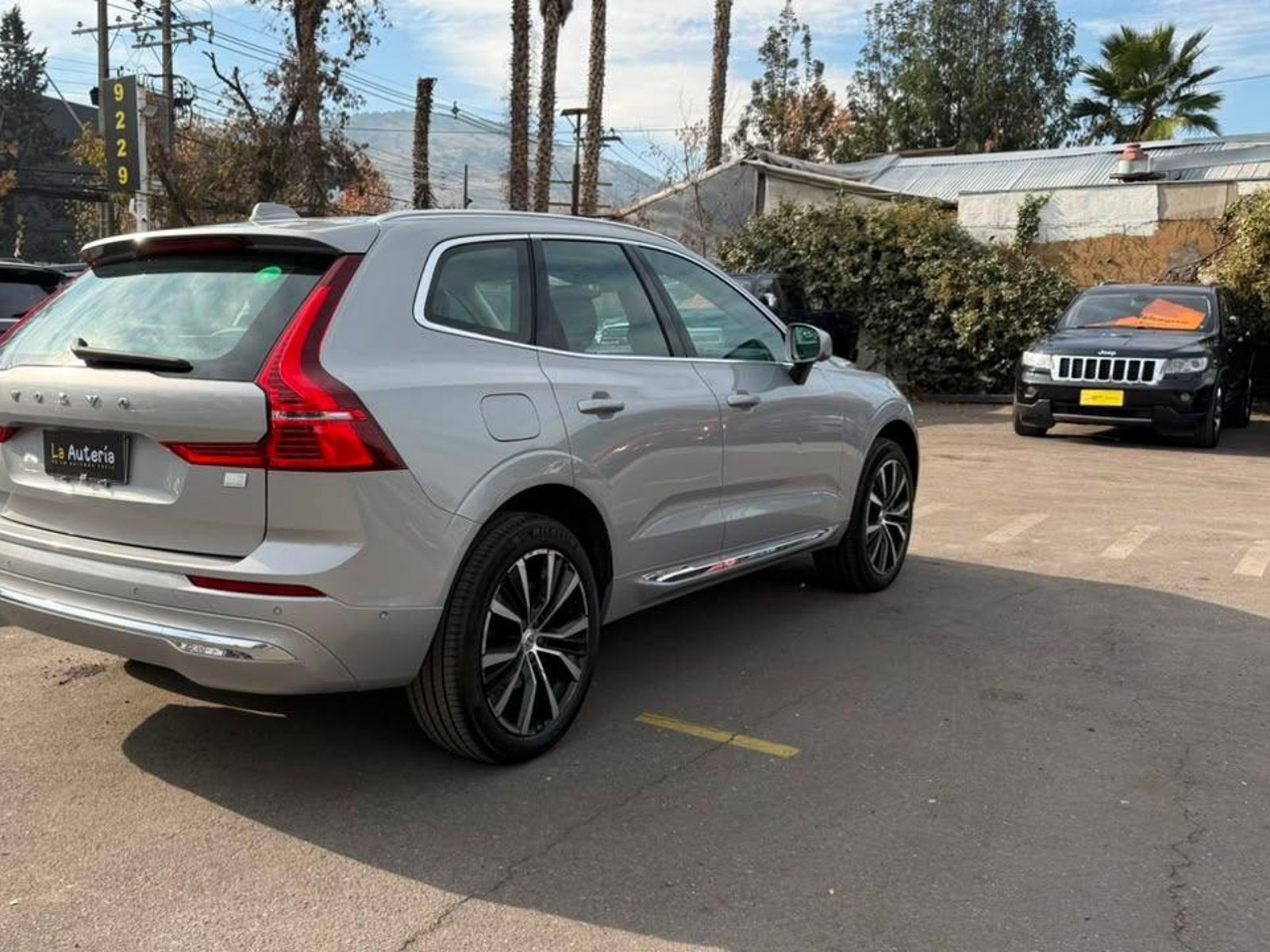 Volvo XC60 2023 - Foto 3 de 20