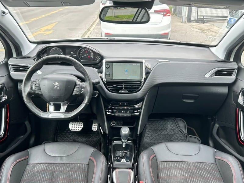 Peugeot 2008 2018 - Imagen 12 de 20