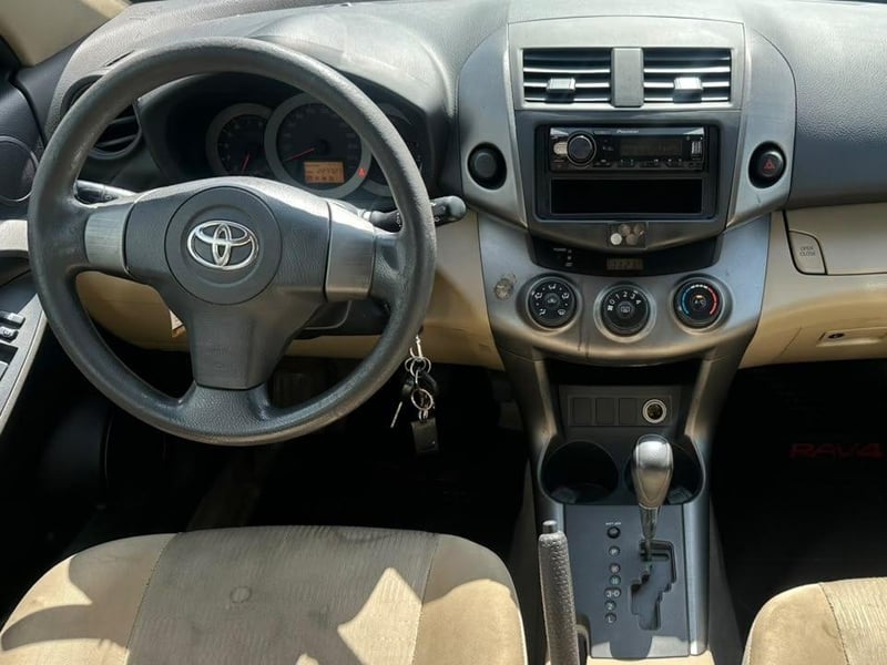 Toyota RAV4 2010 - Imagen 6 de 20