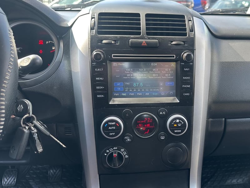 Suzuki GRAND VITARA 2015 - Imagen 9 de 20