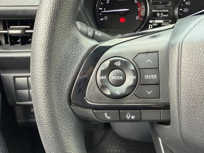 Toyota YARIS CROSS 2025 - Imagen 10 de 20