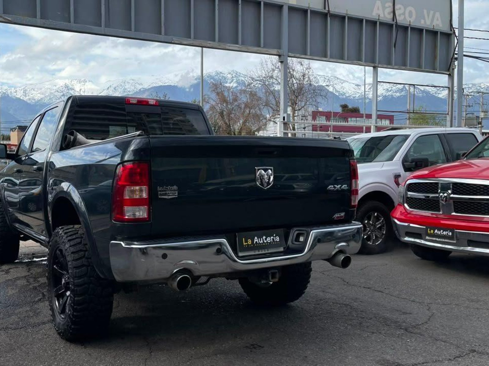 Dodge RAM 1500 LARAMIE 2017 - Foto 3 de 16