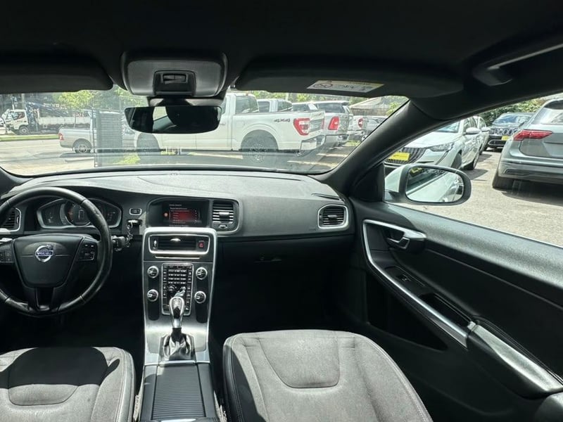 Volvo S60 2019 - Imagen 5 de 20