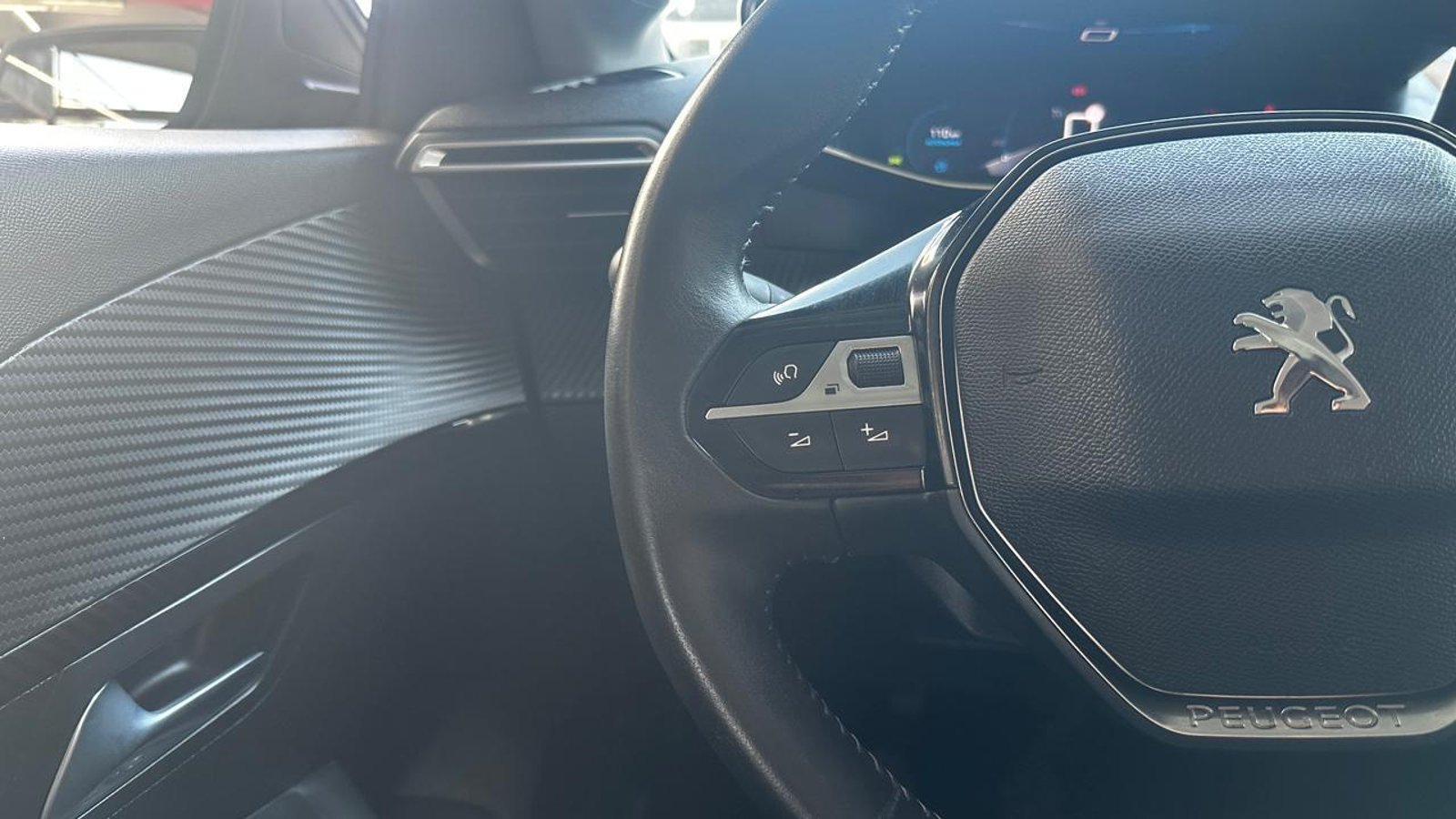 Peugeot 208 2023 - Imagen 11 de 17