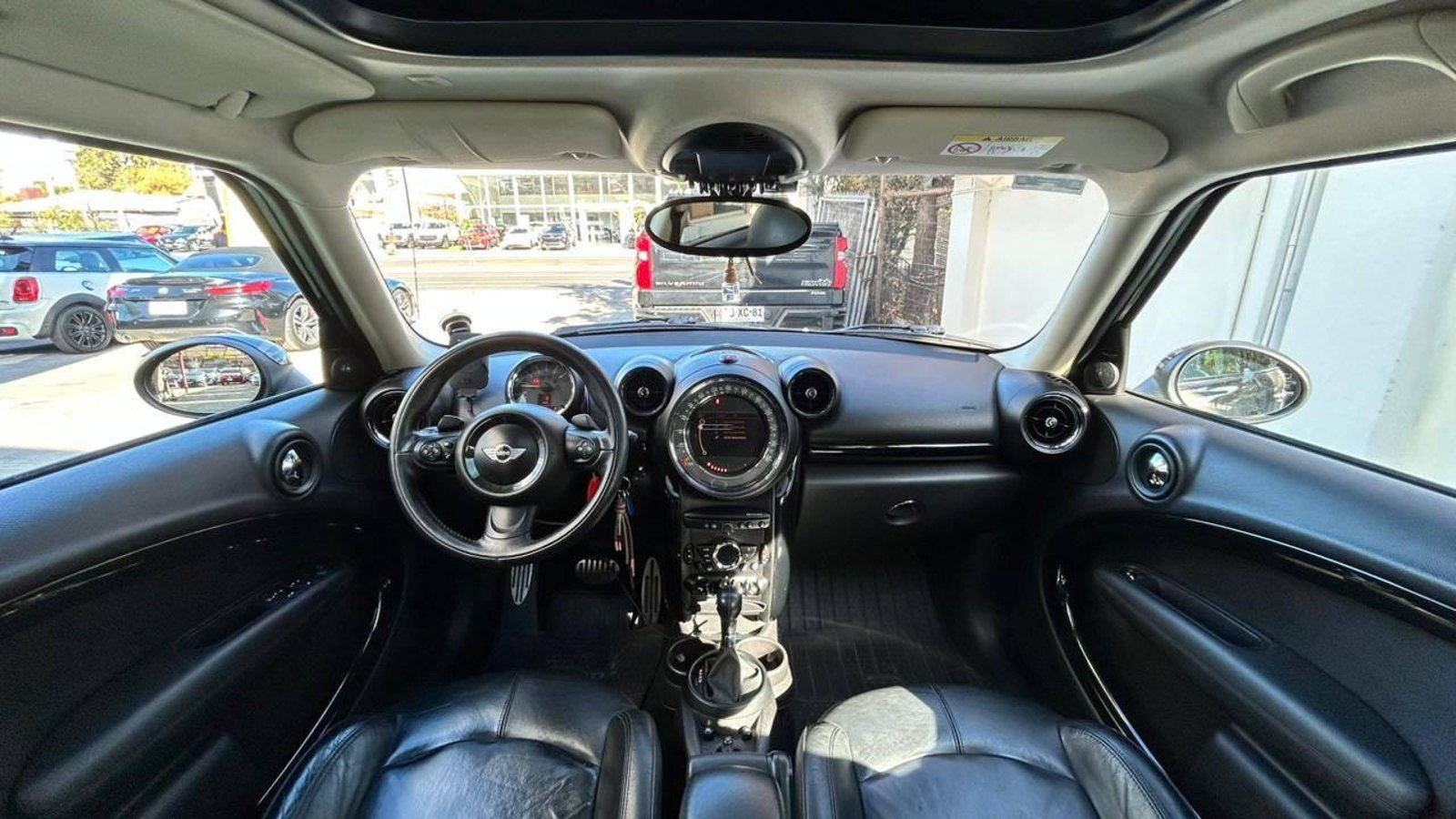 MINI Cooper 2015 - Imagen 8 de 20