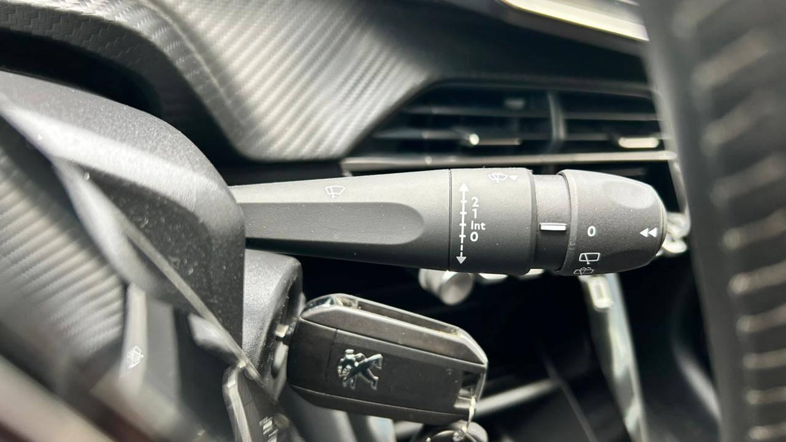Peugeot 208 2024 - Imagen 18 de 20
