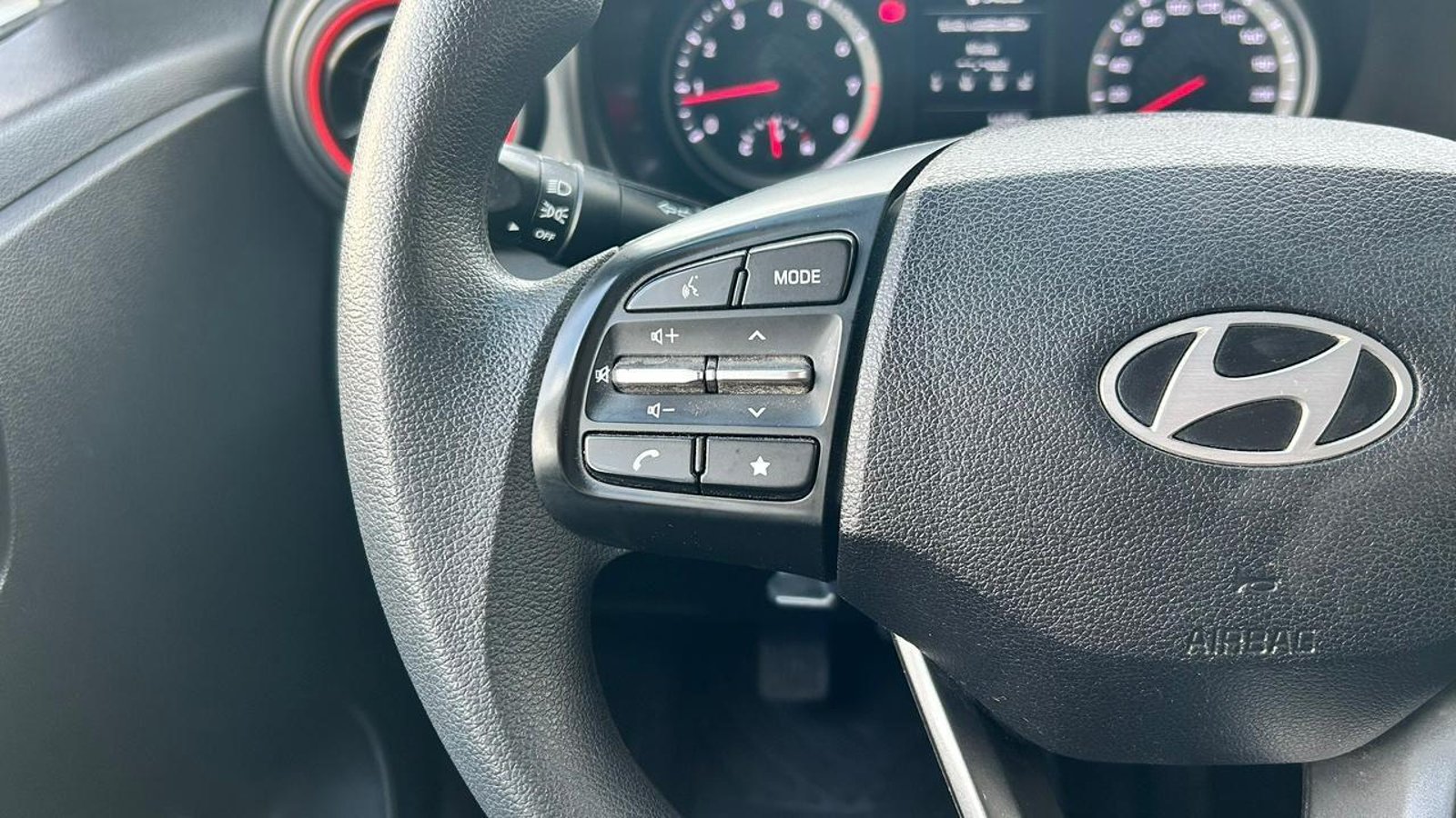 Hyundai GRAND I10 2025 - Imagen 14 de 18
