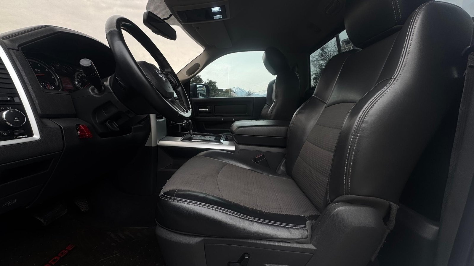 Dodge NEW RAM 5.7 2012 - Imagen 7 de 20