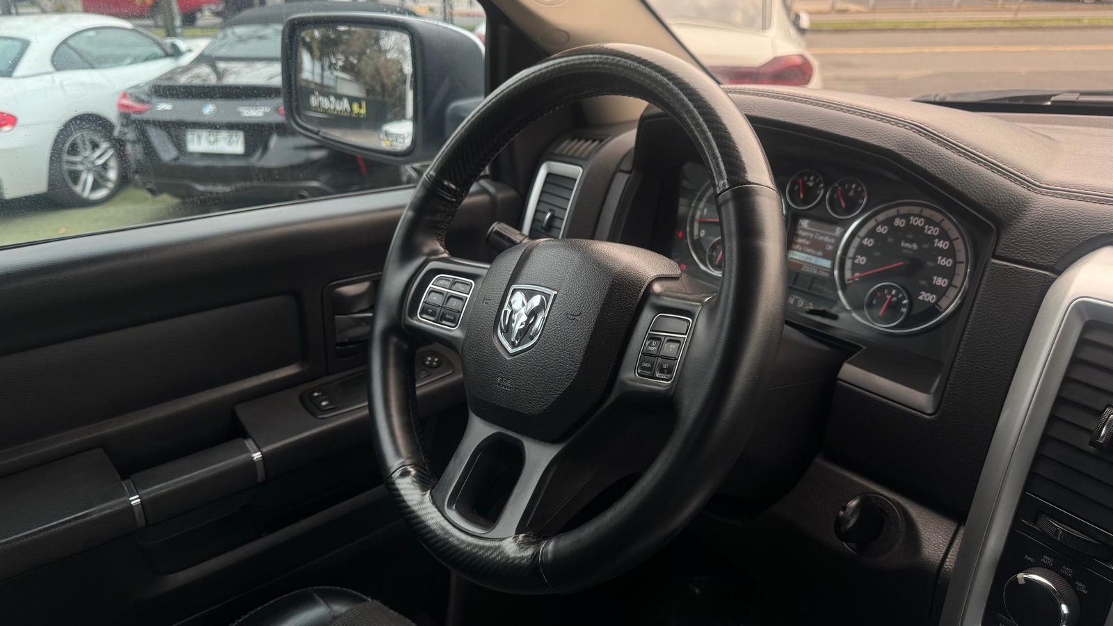 Dodge NEW RAM 5.7 2012 - Imagen 13 de 20