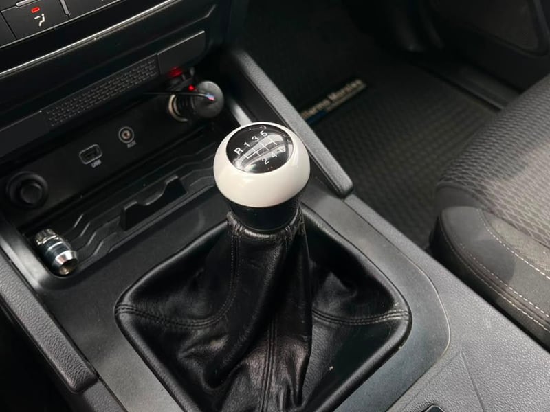 SsangYong GRAND MUSSO 2021 - Imagen 14 de 17