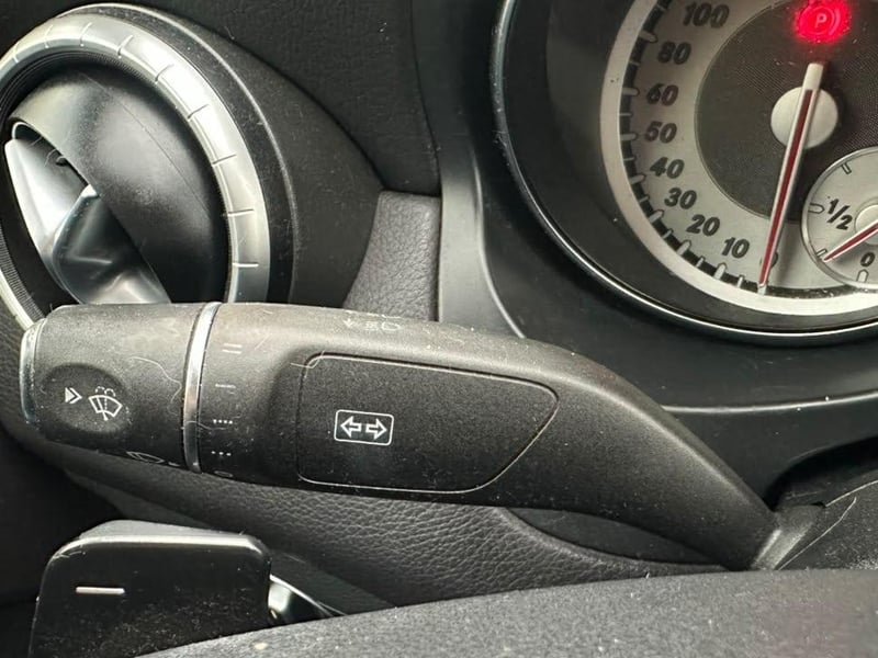 Mercedes-Benz CLA200 2013 - Imagen 16 de 20