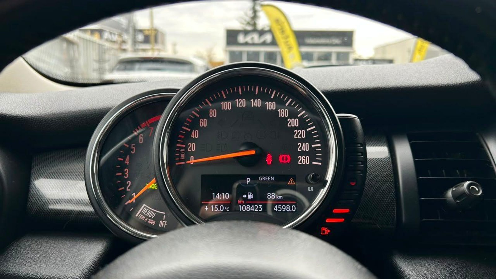 MINI F56 Cooper 2016 - Imagen 11 de 20