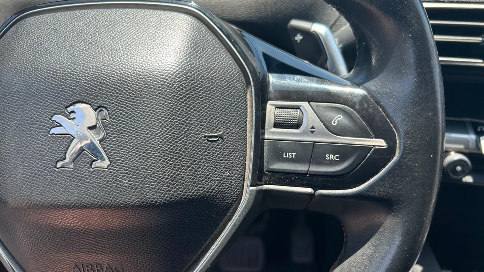 Peugeot 3008 2018 - Imagen 15 de 20