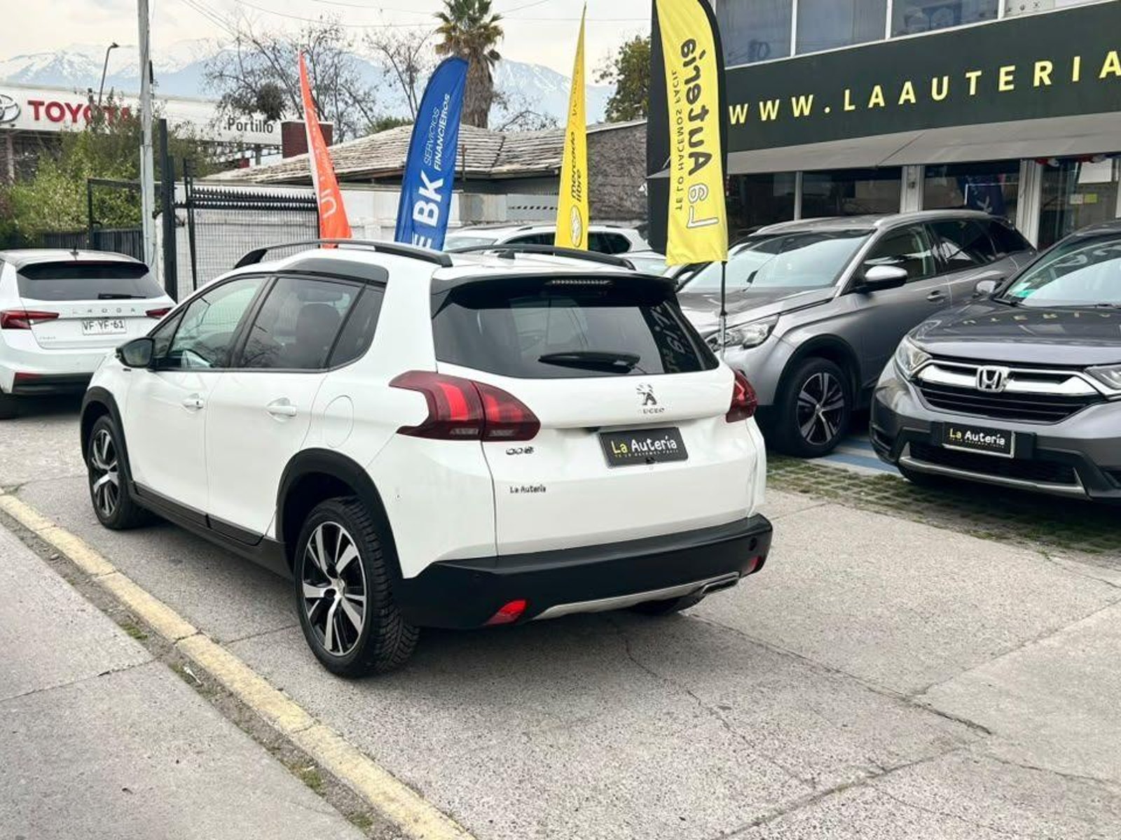 Peugeot 2008 2018 - Foto 4 de 20