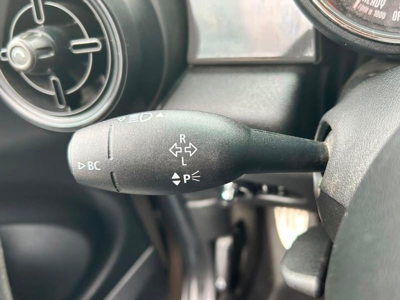 Mini Cooper F56 2023 - Imagen 18 de 20