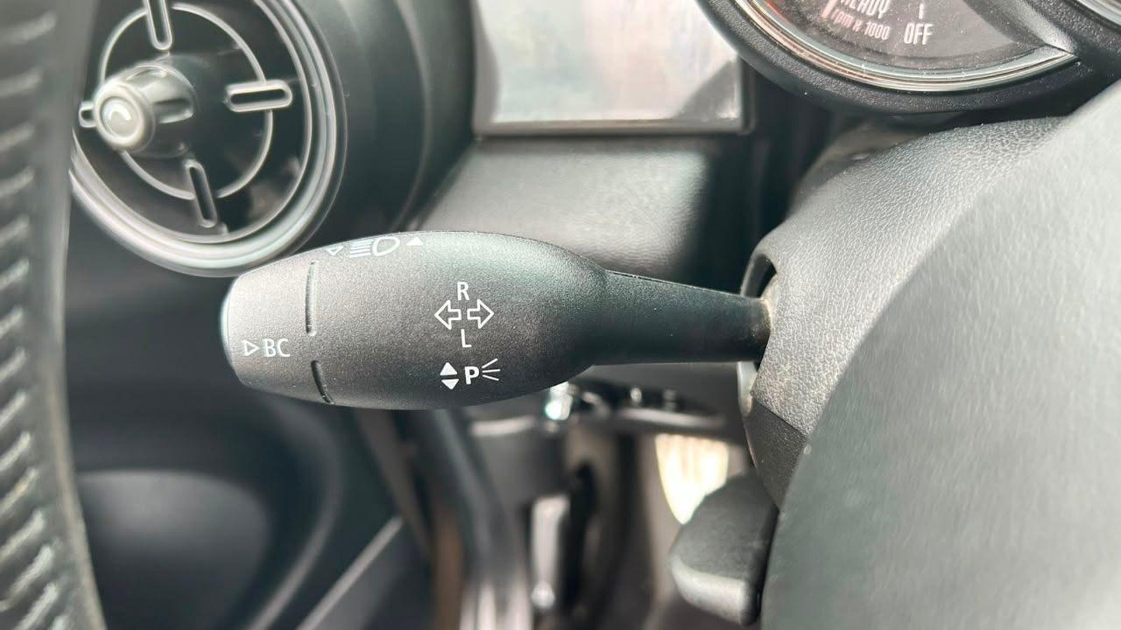 Mini Cooper F56 2023 - Imagen 18 de 20