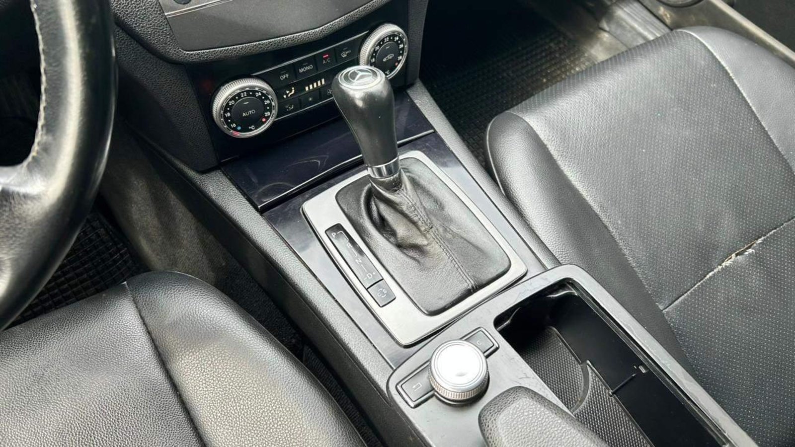 Mercedes-Benz C180 2011 - Imagen 13 de 20