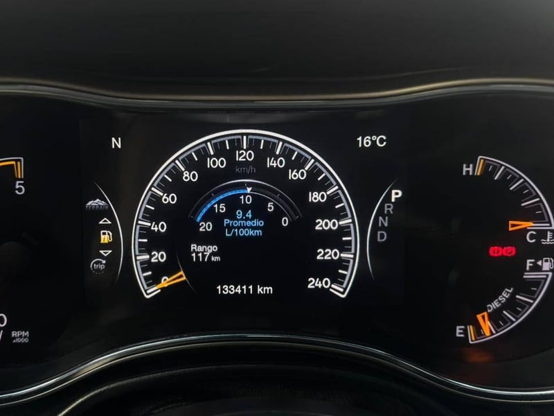 Jeep GRAND CHEROKEE 2019 - Imagen 8 de 20