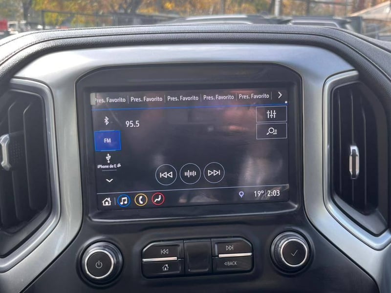 Chevrolet Silverado 2020 - Imagen 11 de 20