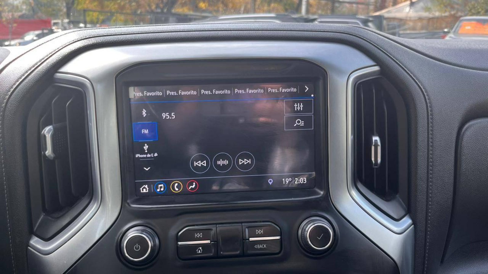 Chevrolet Silverado 2020 - Imagen 11 de 20
