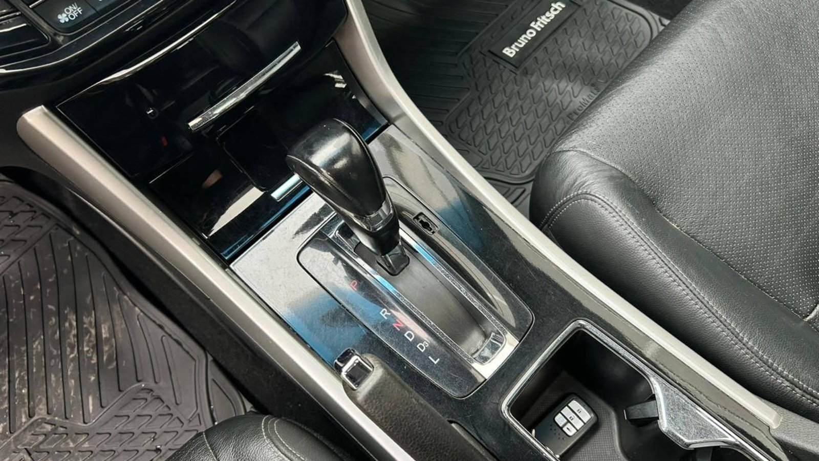 Honda Accord 2018 - Imagen 16 de 20