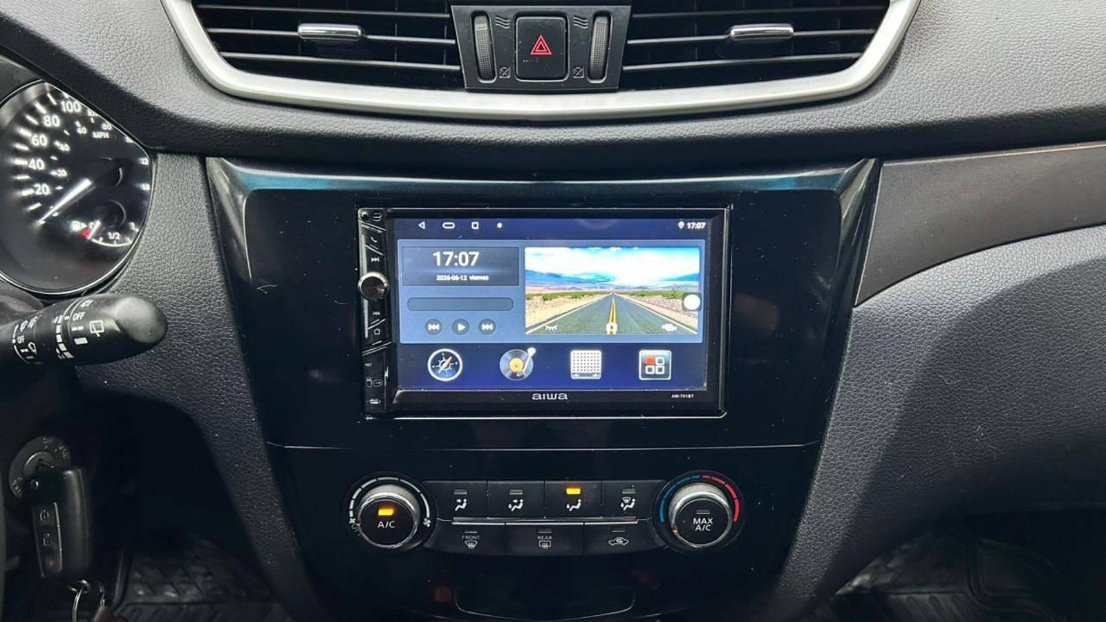 Nissan X-Trail 2015 - Imagen 10 de 20