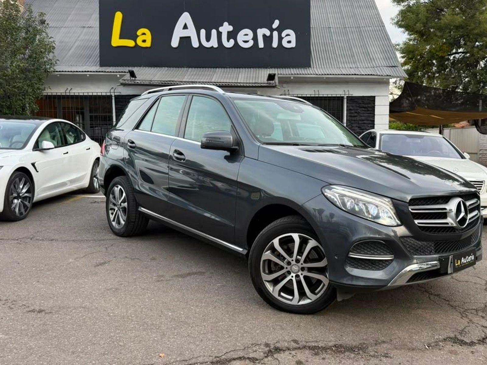 Mercedes-Benz GLE 2016 - Foto 2 de 20
