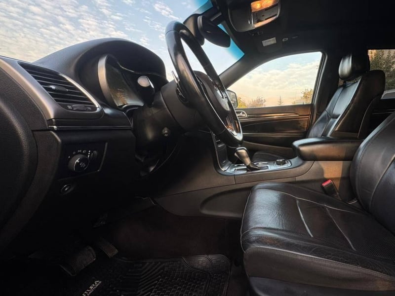 Jeep GRAND CHEROKEE 2019 - Imagen 5 de 20
