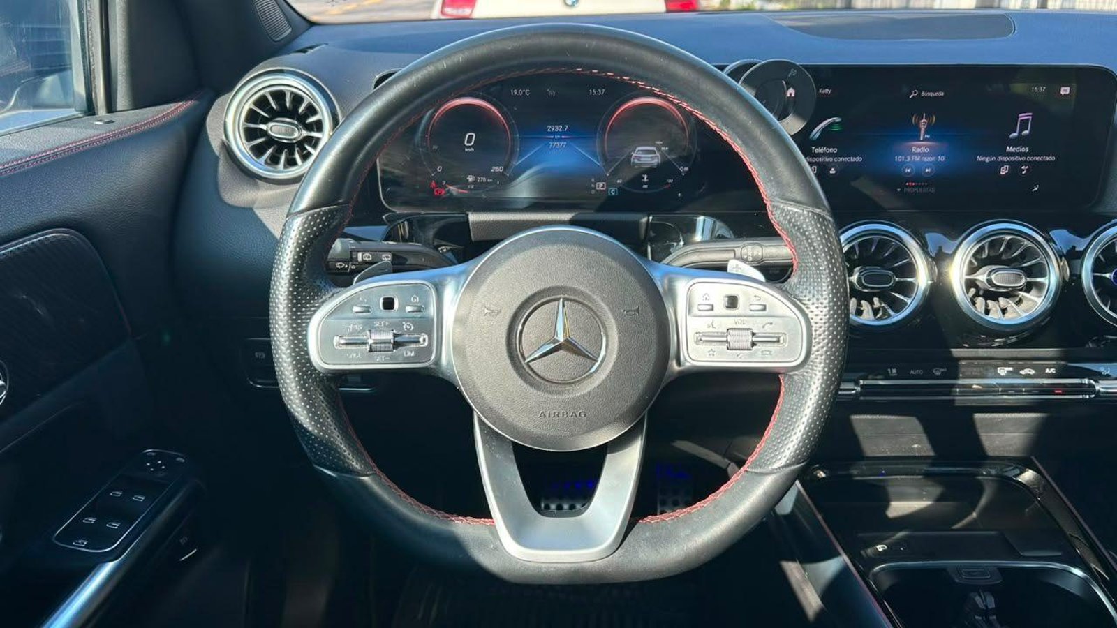 Mercedes-Benz GLA 2022 - Imagen 9 de 20