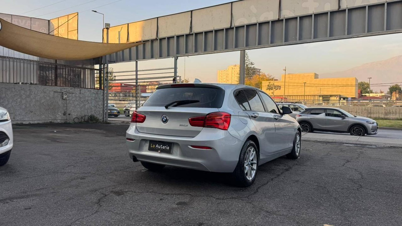 BMW 120i 2017 - Imagen 3 de 20