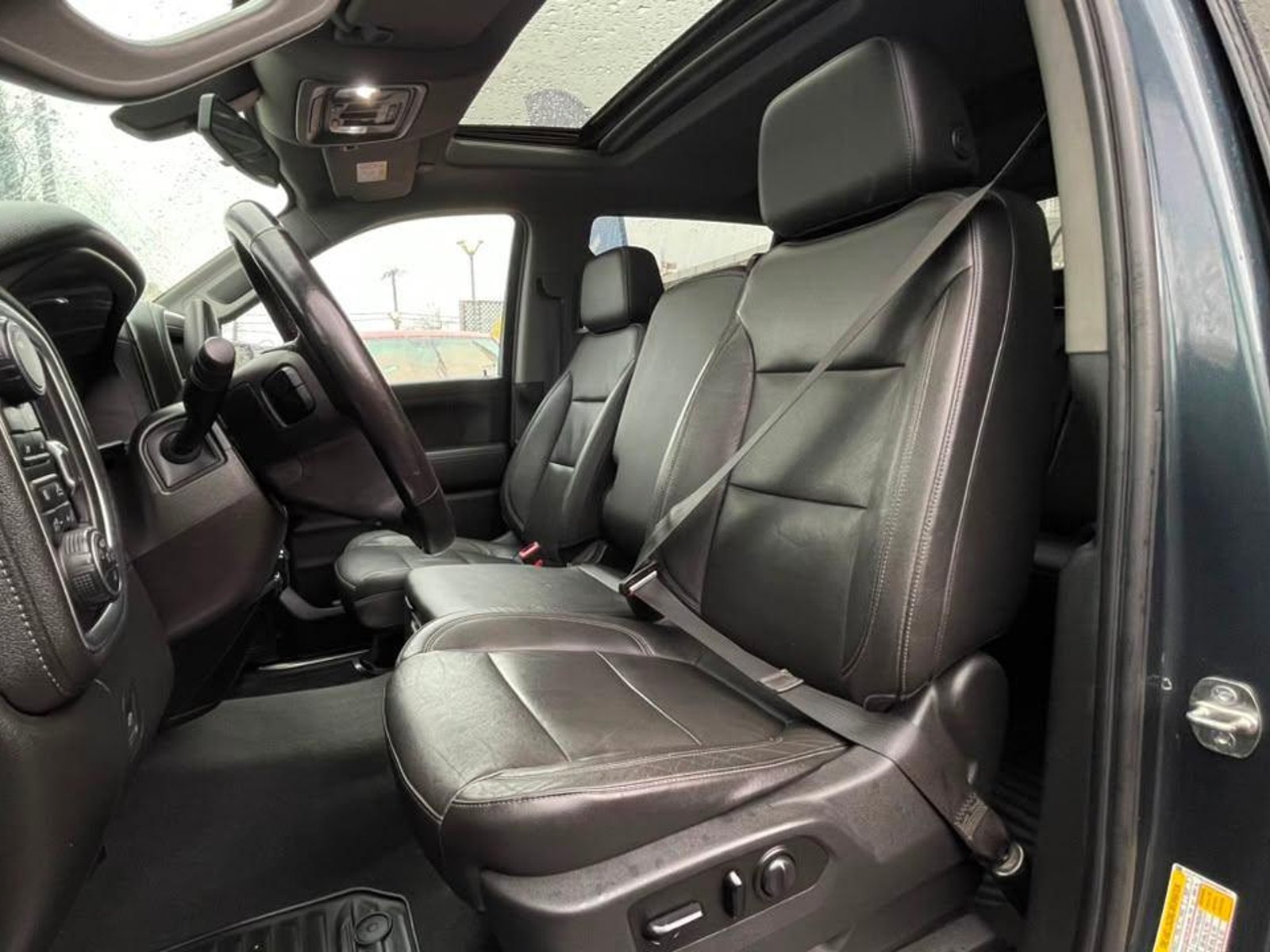 Chevrolet SILVERADO DCAB 5.3 AUT 2019 - Foto 5 de 14