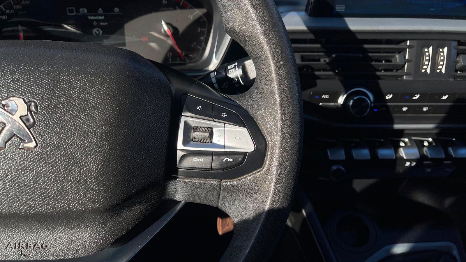 Peugeot LANDTREK 2023 - Imagen 11 de 17