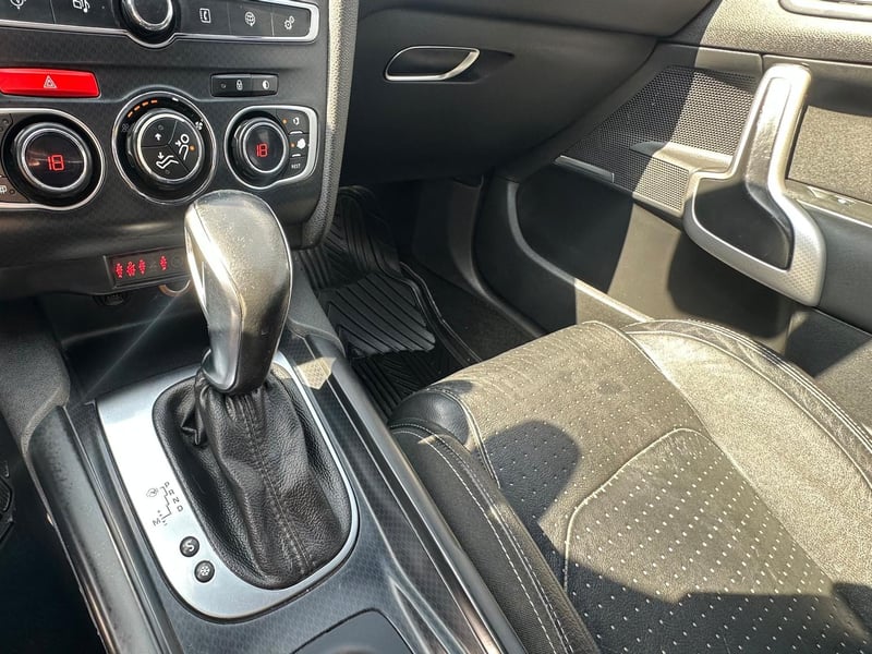 DS Automobiles 4 HDI HB 2.0 AUT 2018 - Imagen 14 de 18