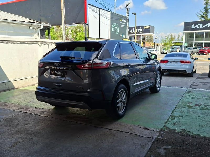 Ford EDGE 2023 - Imagen 3 de 18