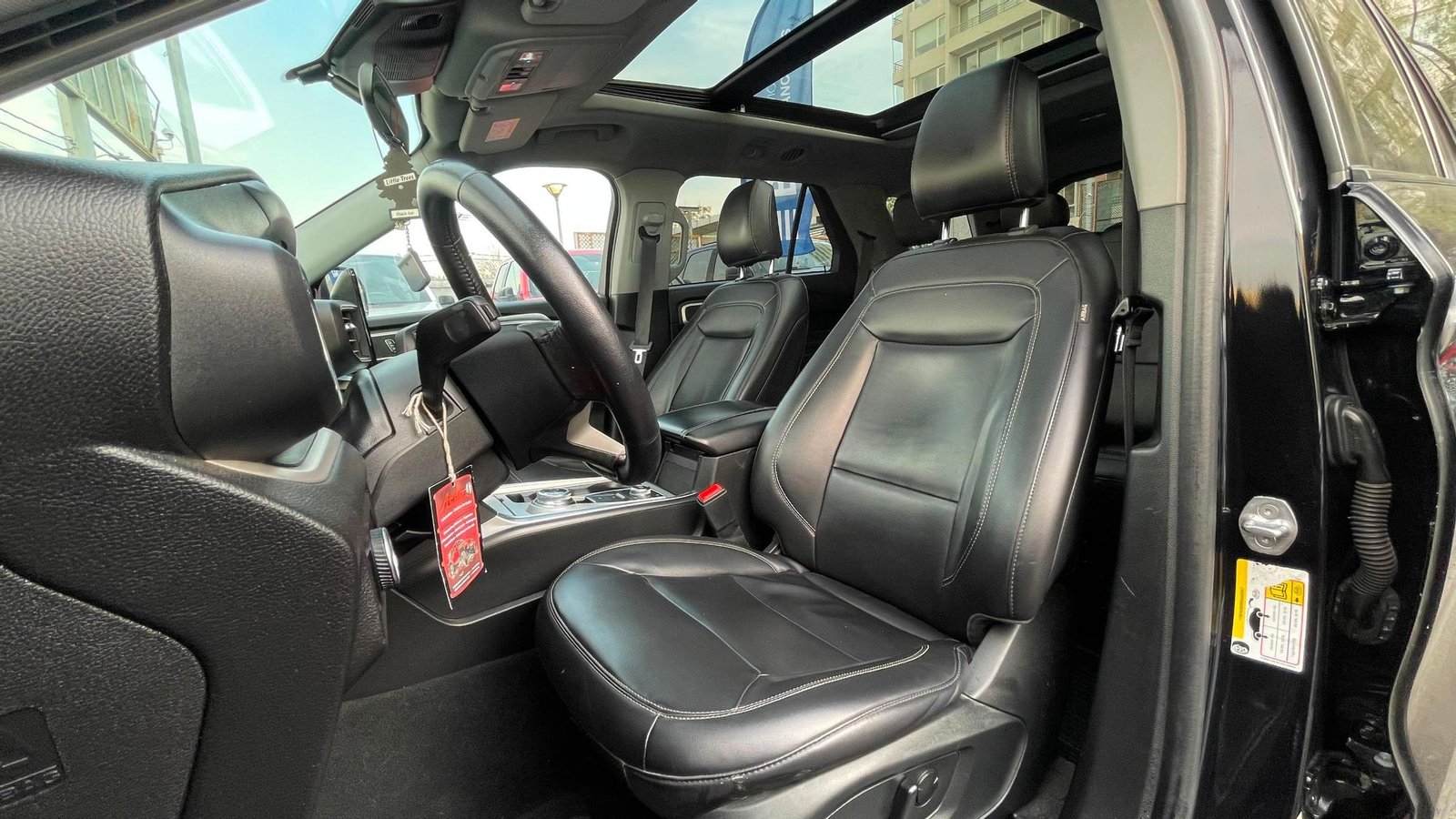 Ford EXPLORER 2024 - Imagen 5 de 18