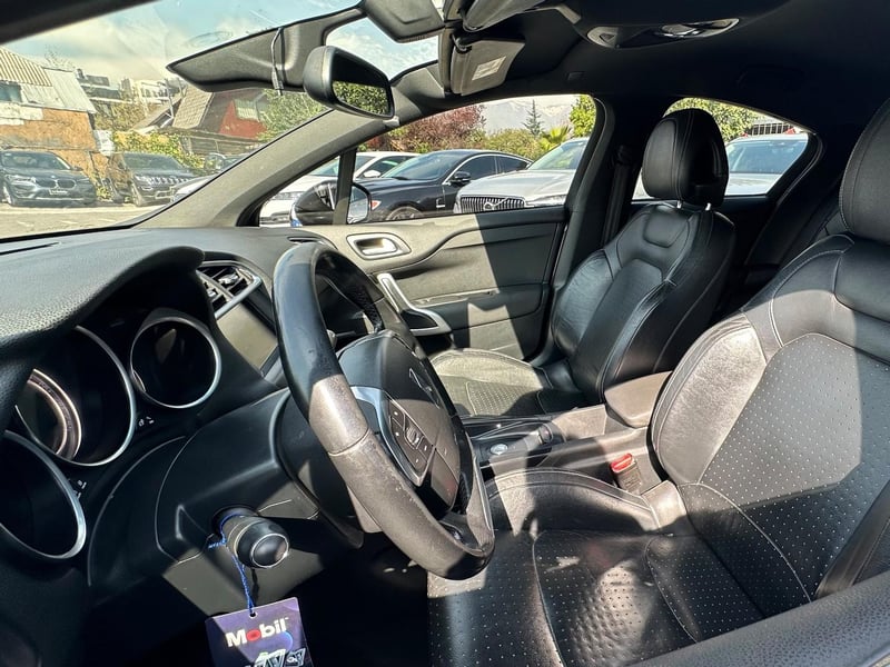 DS Automobiles 4 HDI HB 2.0 AUT 2018 - Imagen 5 de 18