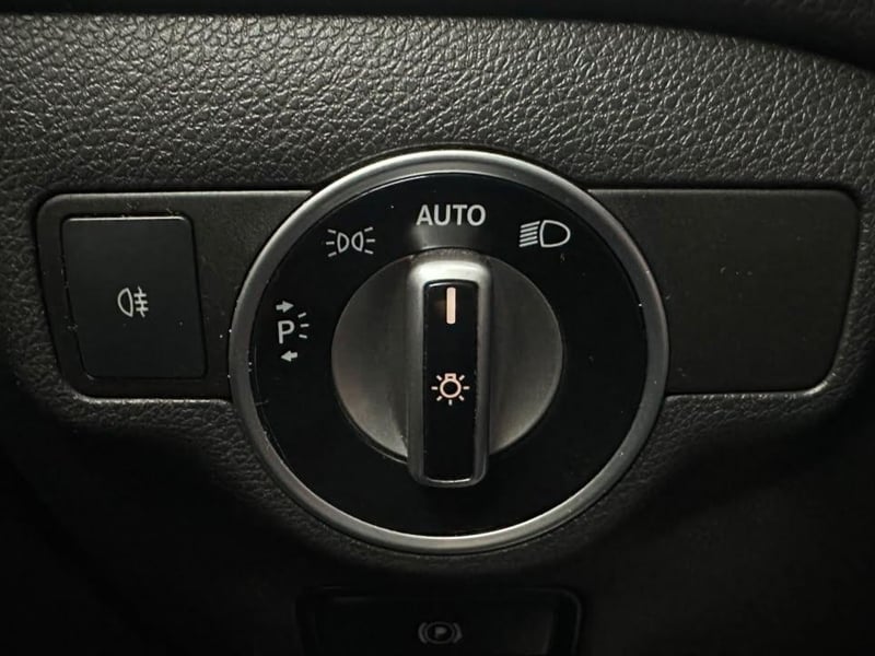 Mercedes-Benz CLA200 2013 - Imagen 17 de 20