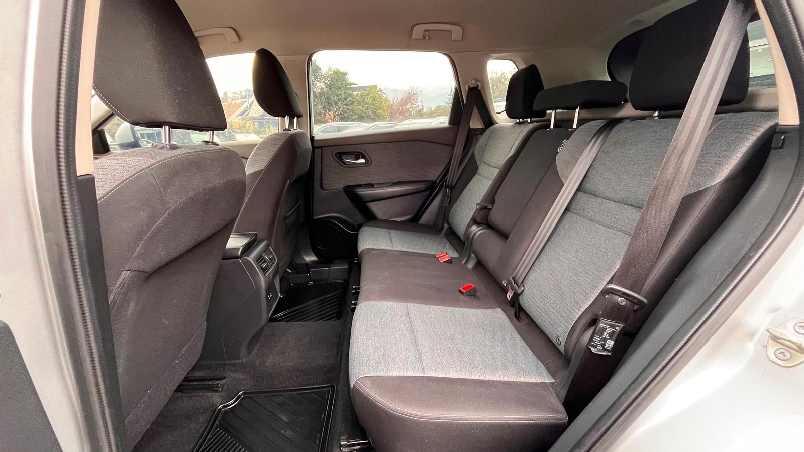 NISSAN X TRAIL 4X2 5P CVT 2.5 2023 - Imagen 6 de 20