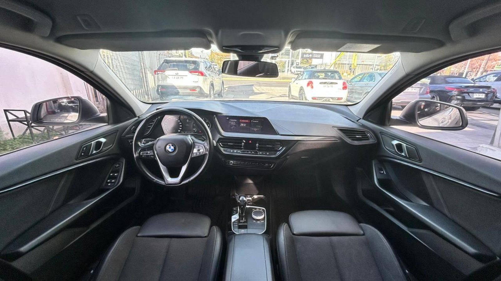 BMW 118i 2020 - Imagen 8 de 20