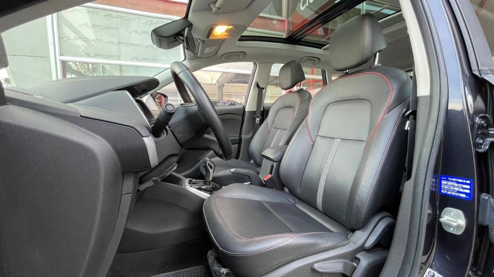 Chevrolet Tracker 2024 - Imagen 11 de 15
