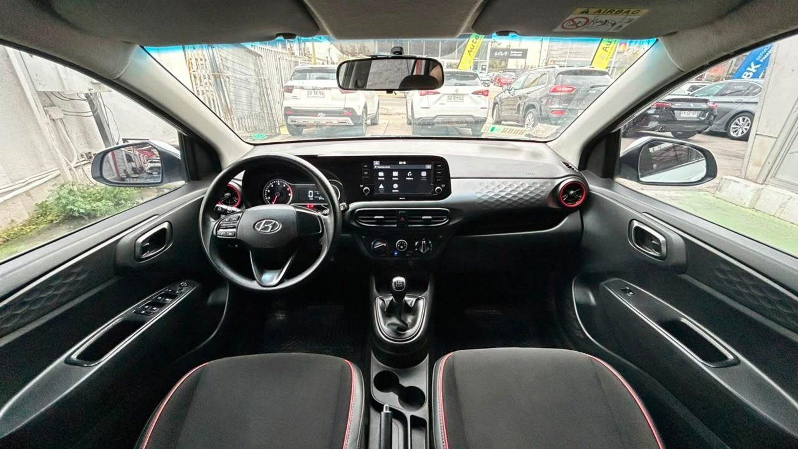 Hyundai Grand I10 2023 - Imagen 9 de 20