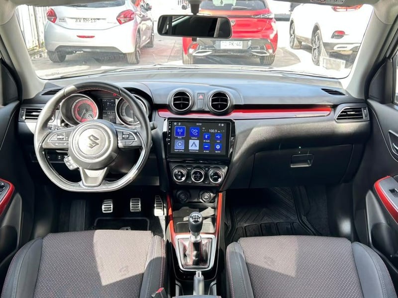Suzuki SWIFT 2023 - Imagen 12 de 20