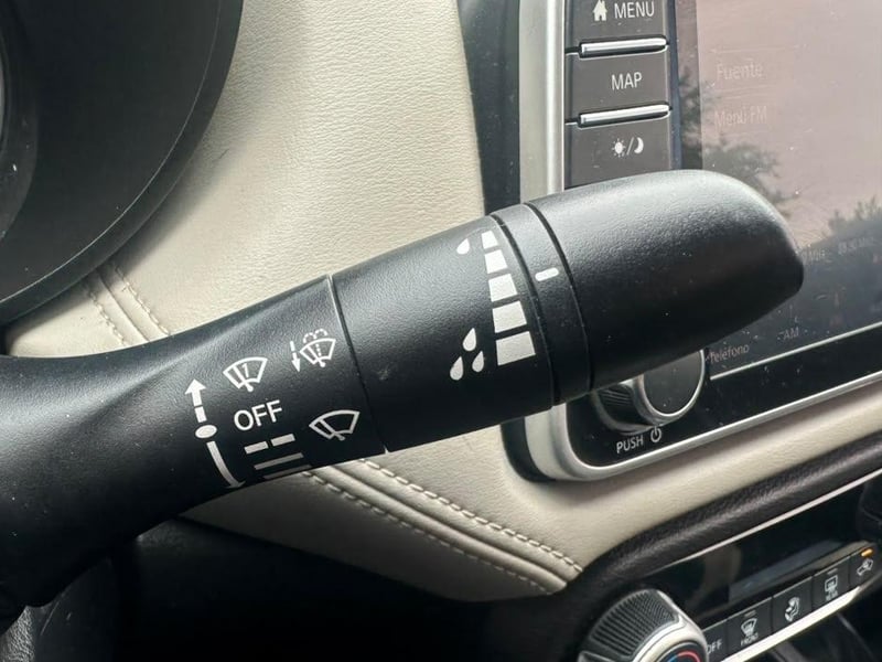 Nissan VERSA 2021 - Imagen 16 de 20