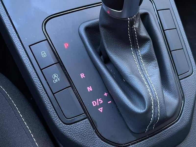 SEAT IBIZA 2023 - Imagen 10 de 16