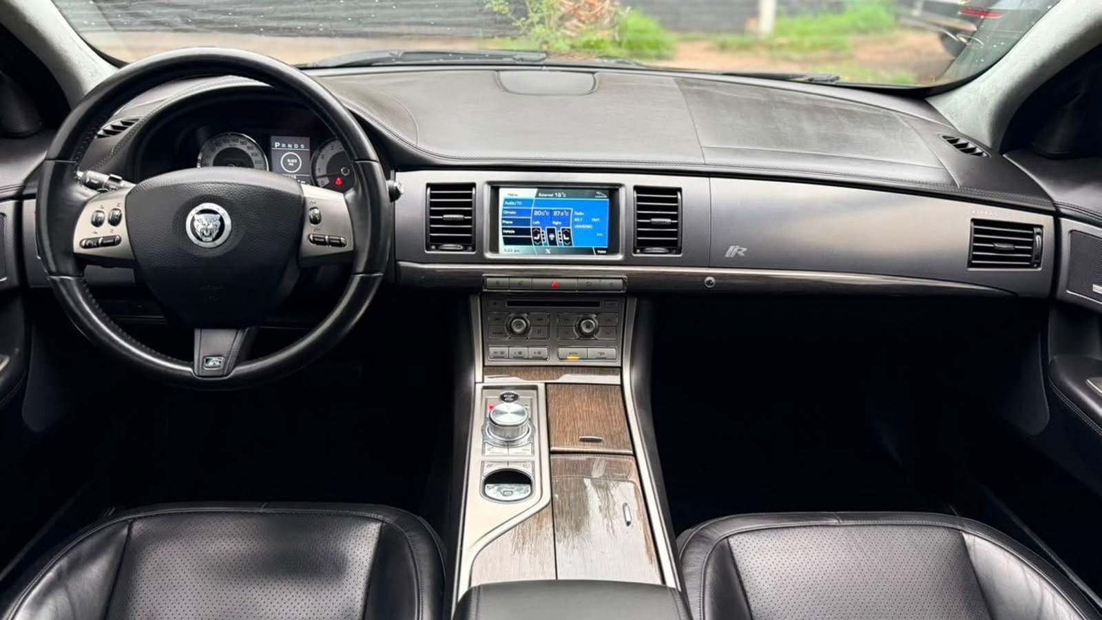 Jaguar XF R 2010 - Imagen 17 de 20