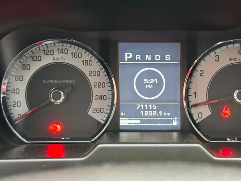 Jaguar XF R 2010 - Imagen 9 de 20