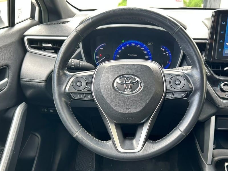 Toyota COROLLA CROSS 2023 - Imagen 9 de 20