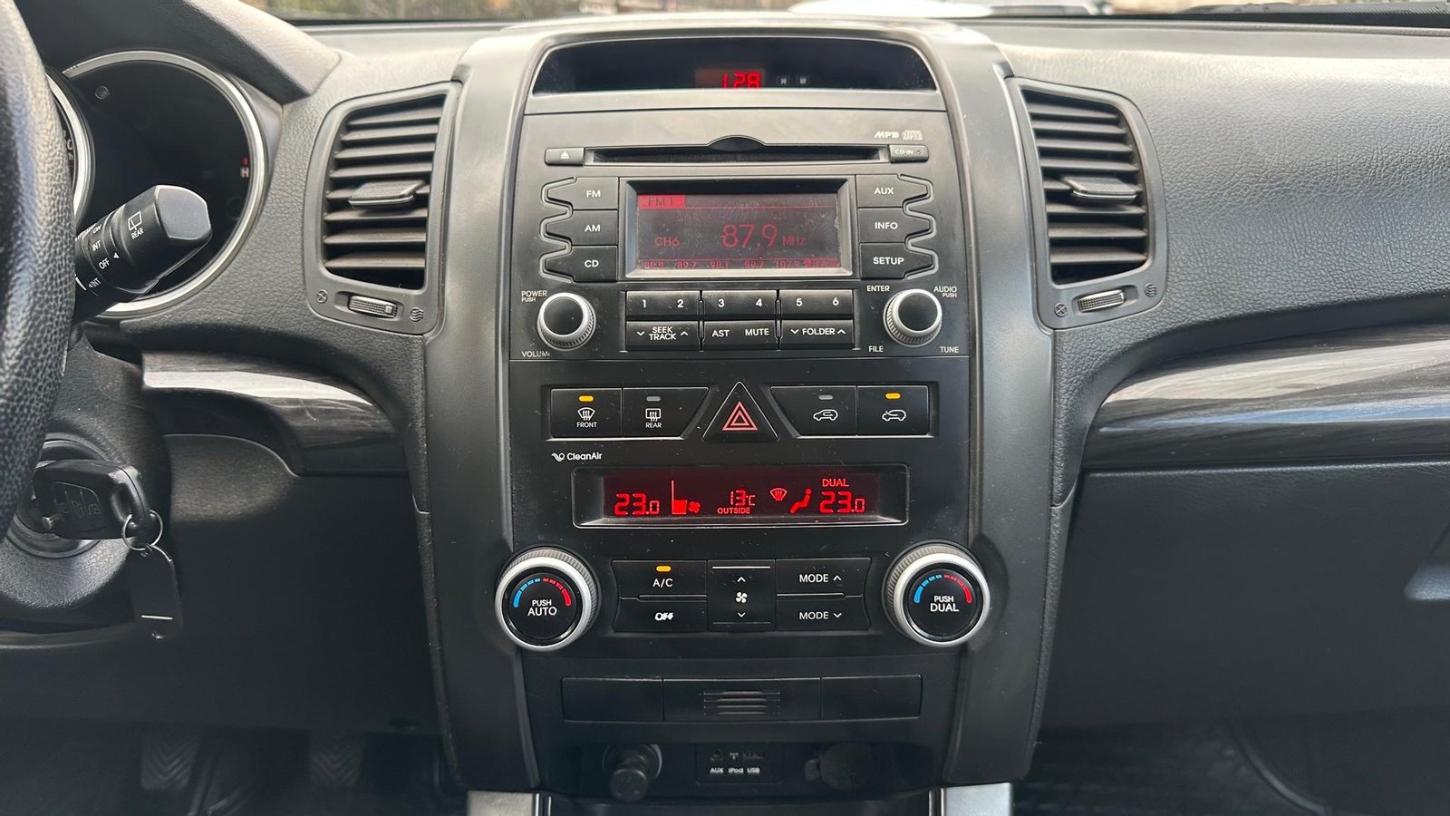 Kia SORENTO 2012 - Imagen 8 de 18